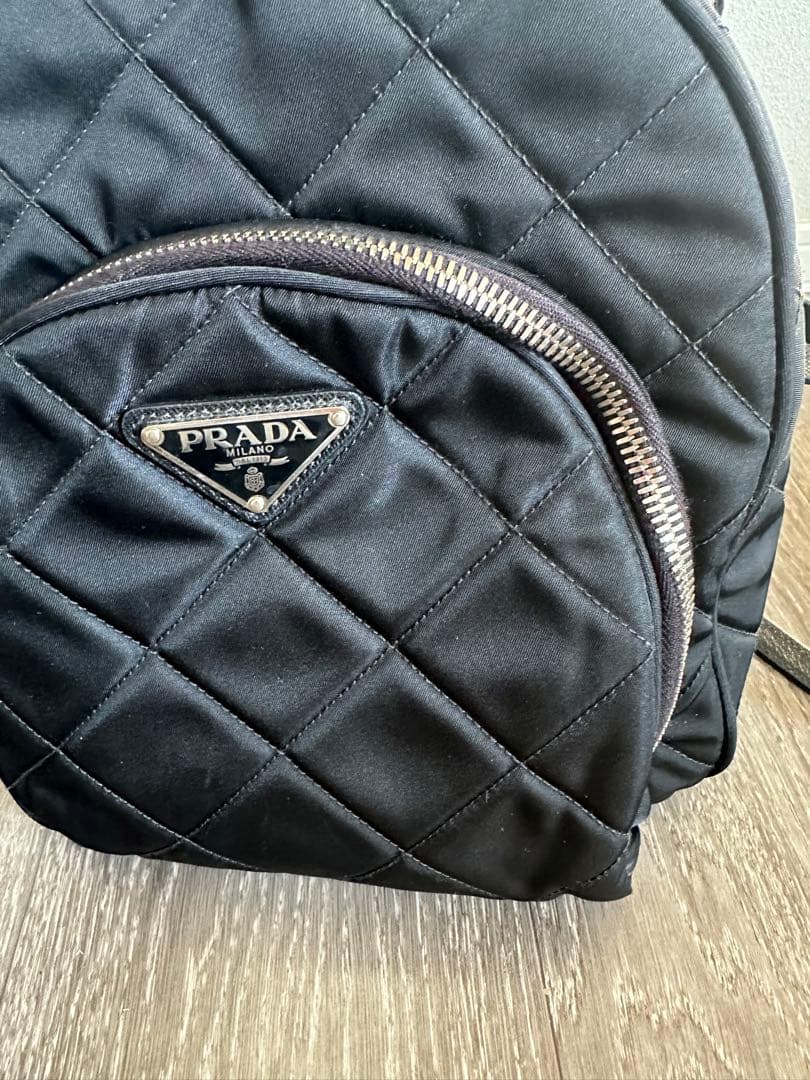 PRADA キルティング ナイロン ミニリュック ブラック