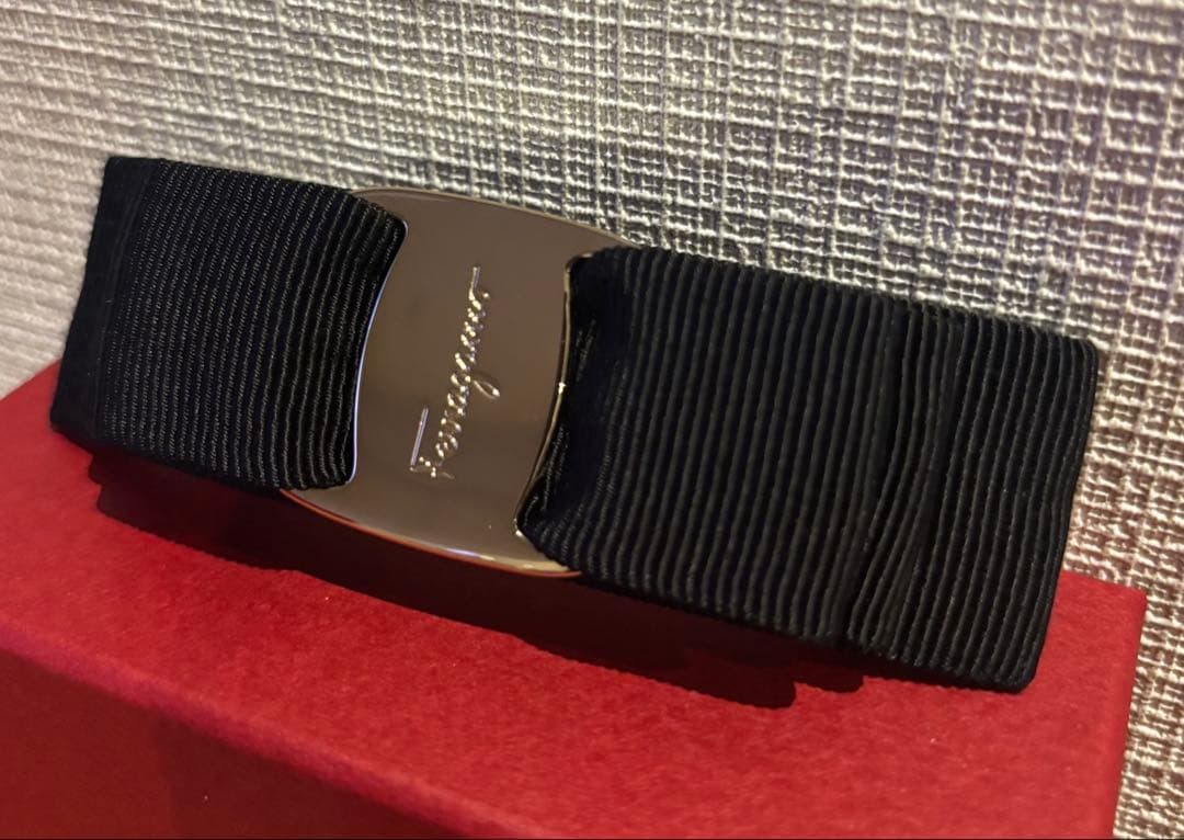 美品Salvatore Ferragamo フェラガモ　バレッタ