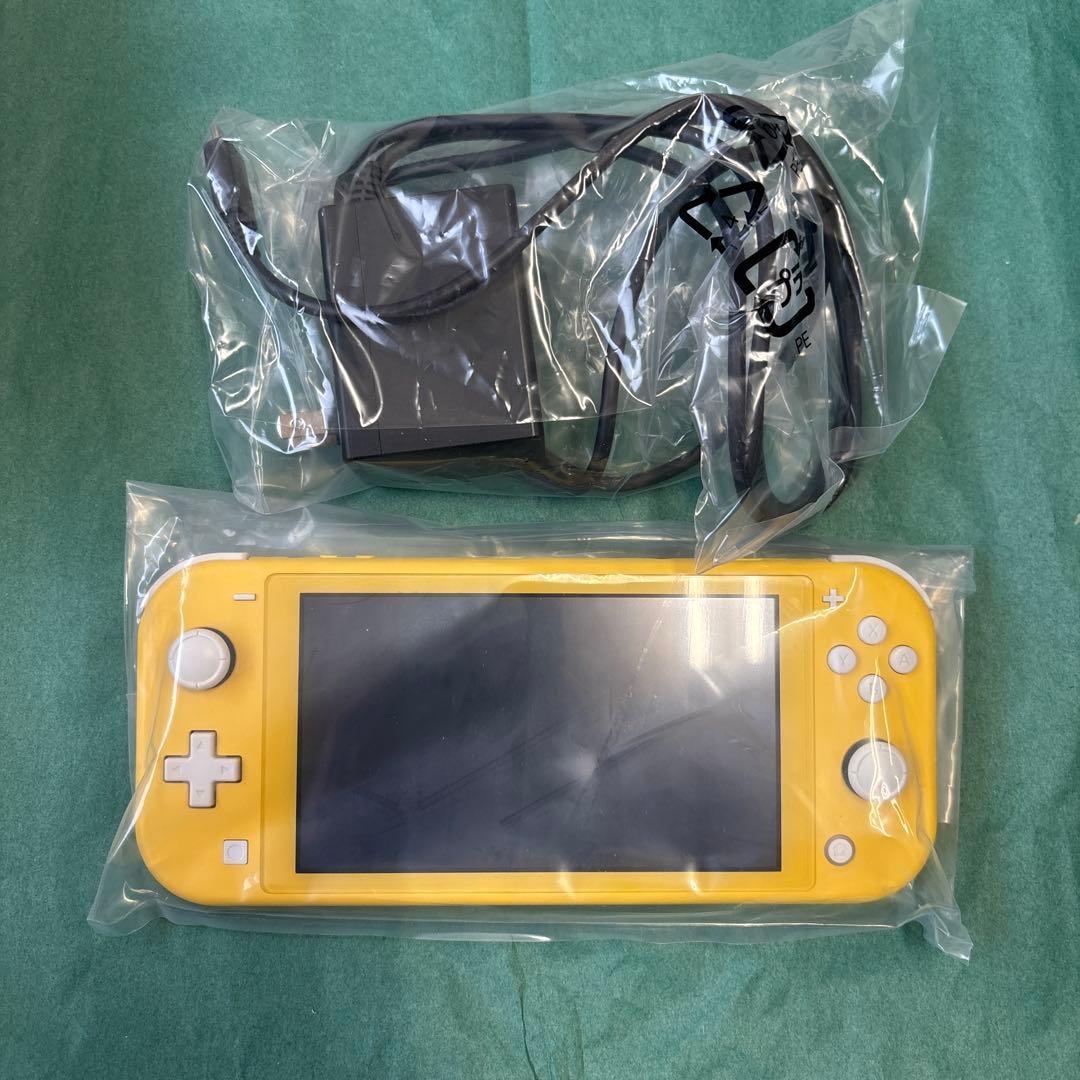 美品Nintendo Switch Lite イエロー