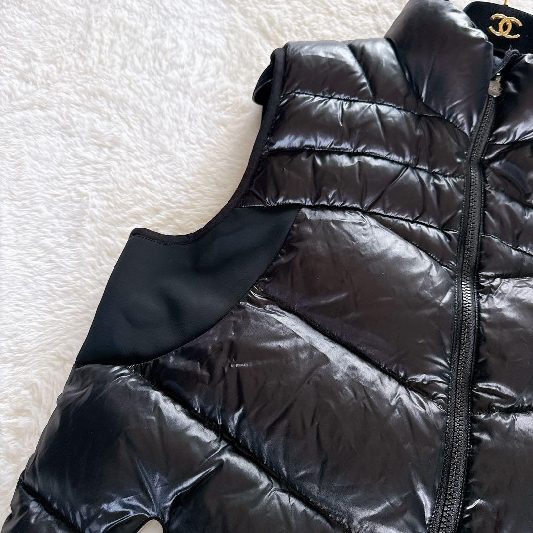 【EMPORIO ARMANI EA7】ダウンベスト ブラック Mサイズ