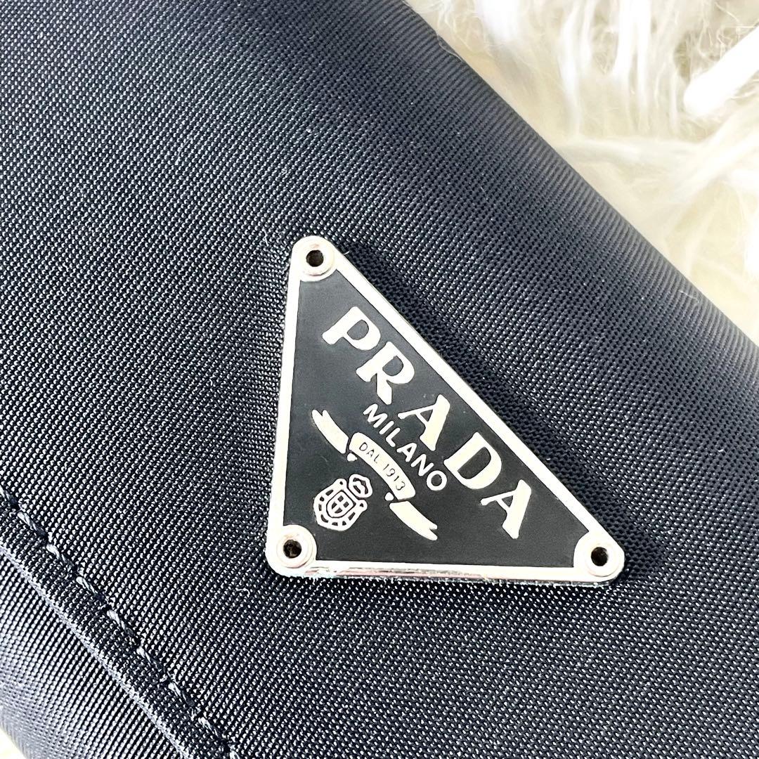 プラダ　PRADA キーケース　ナイロン　ブラック　黒　三角ロゴ　三角プレート