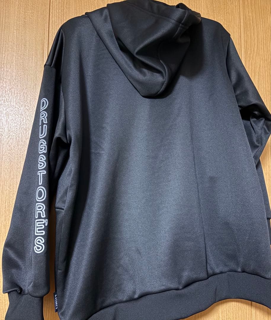 4625)新品、未使用！ドラッグストアーズ 裏シャギー　ひょっこりぶたパーカー