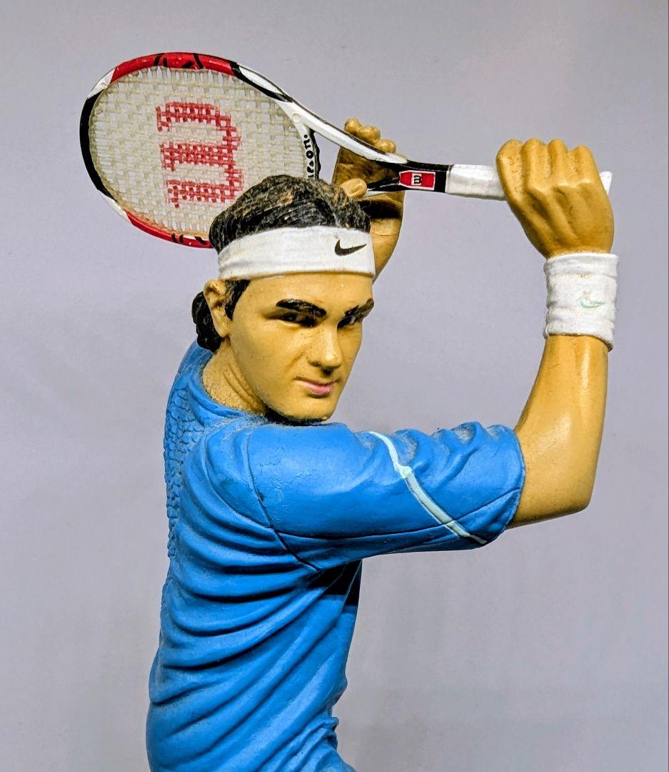 ロジャー・フェデラー 限定版フィギュアかなり貴重 　早いもの勝ち！