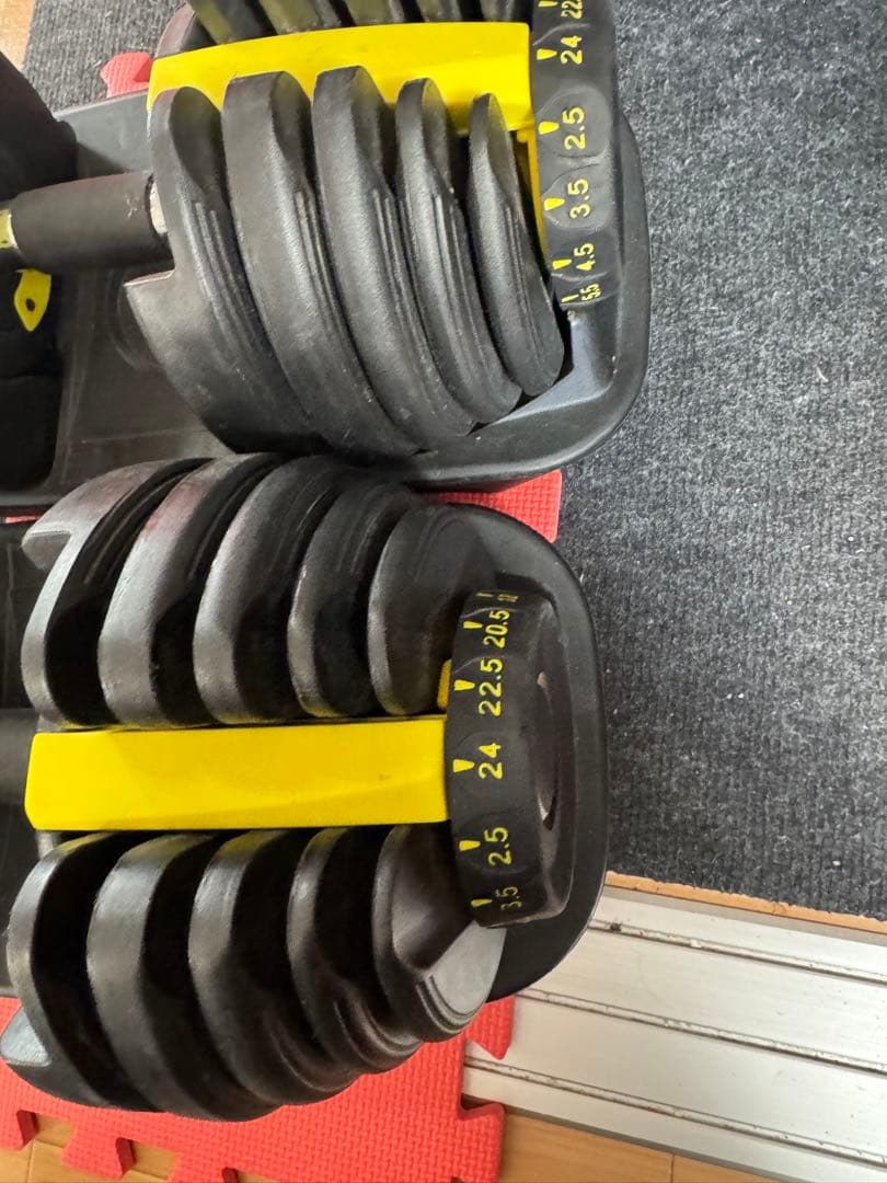 可変式ダンベル 最大24kg ダイヤル式