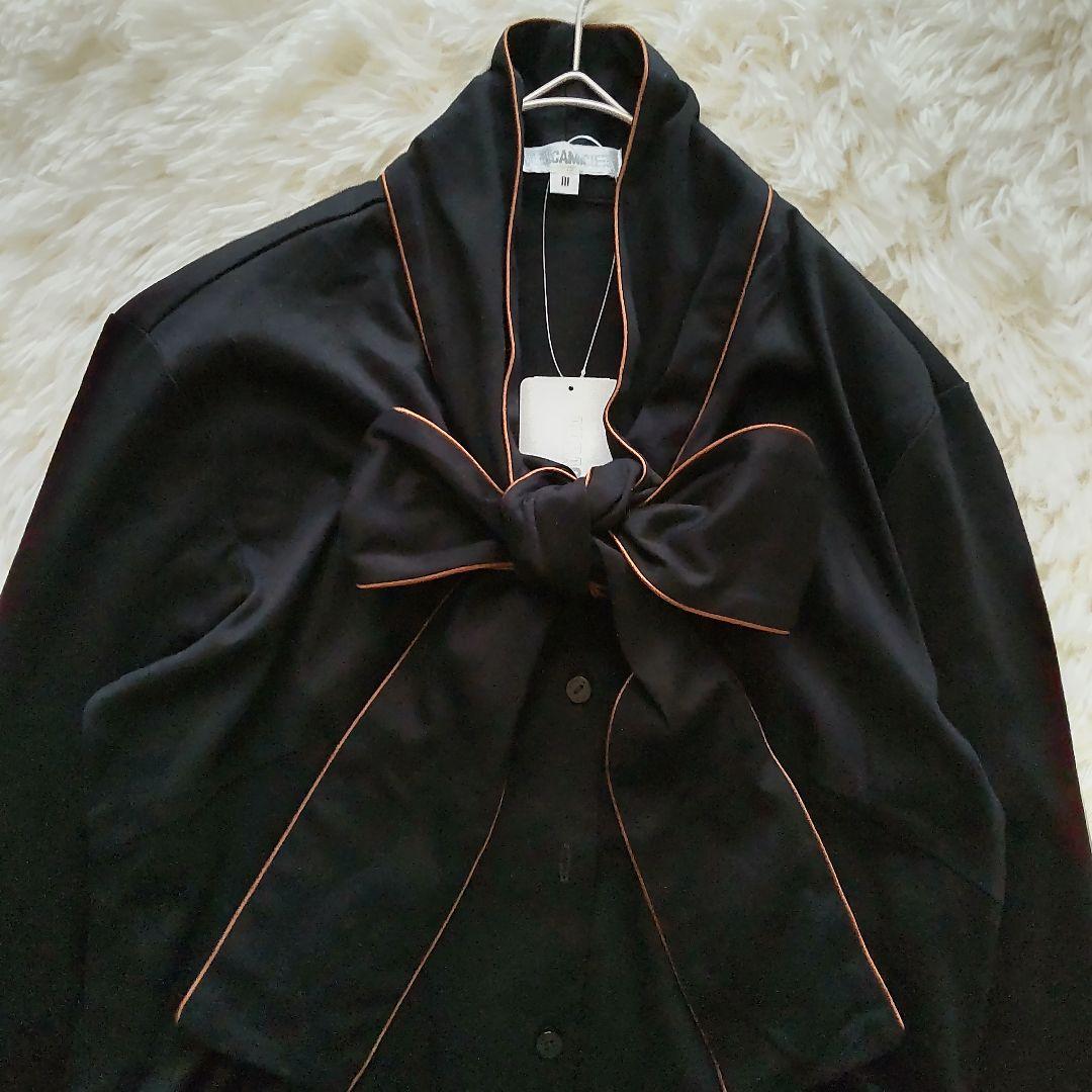 ナラカミーチェ　ブラックスタンドボウタイブラウス新品未使用　ストレッチ