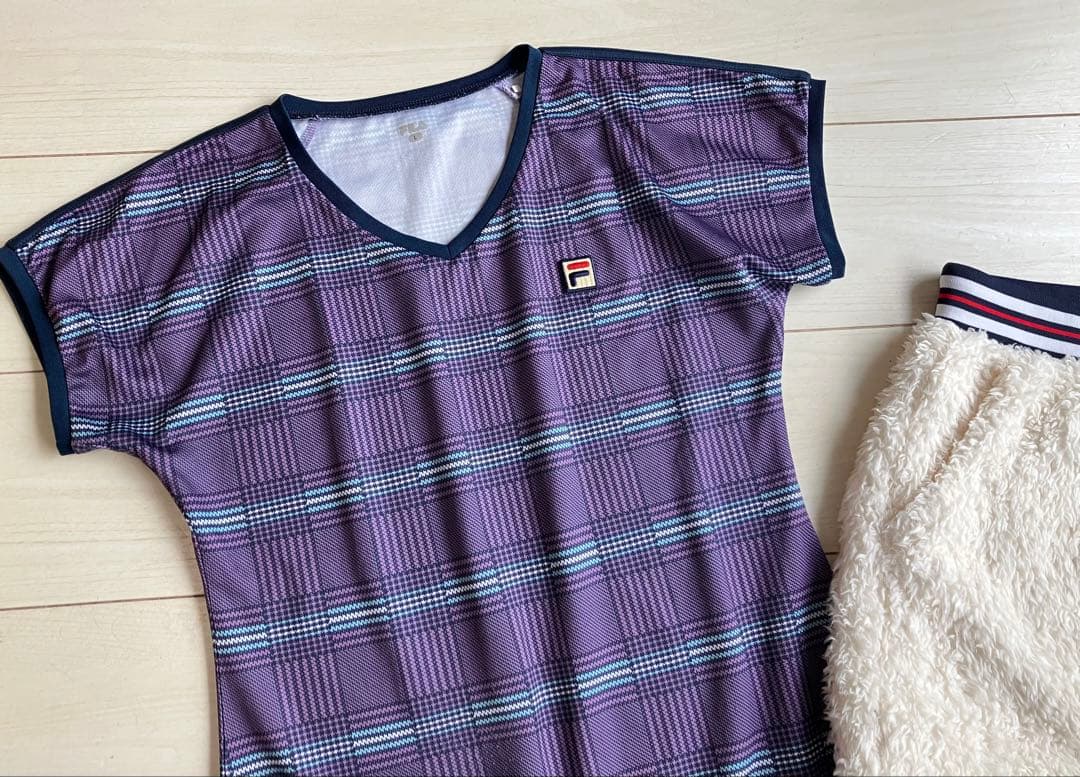 FILA＊モコモコ防寒ボアスコートとパープルチェック柄のトップス上下セットL