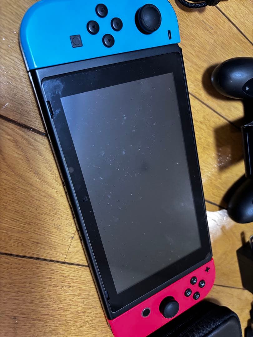 Nintendo Switch 本体 Joy-Con ケース付