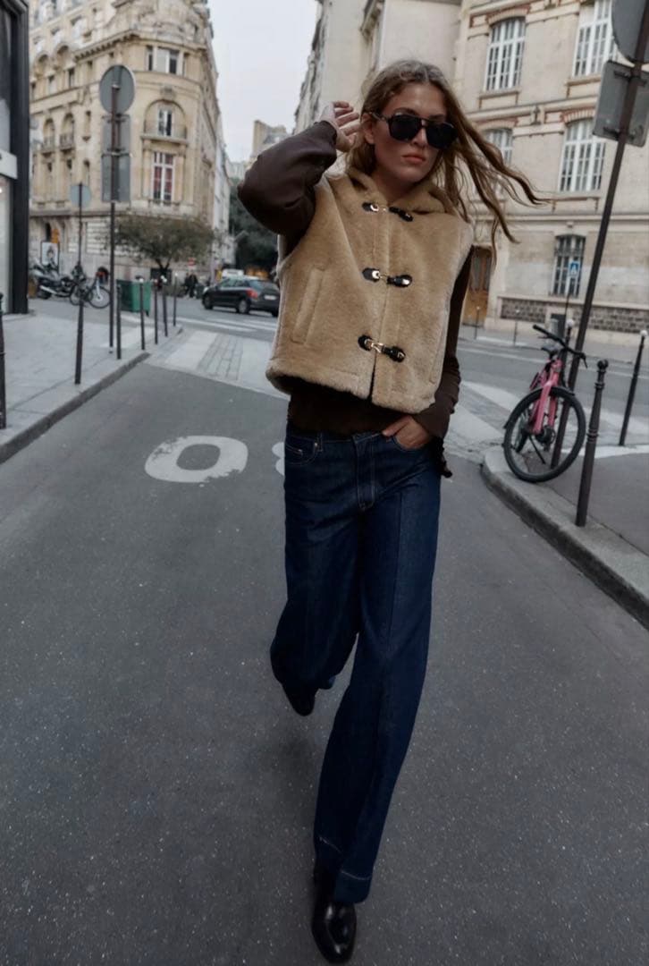 ⭐️ZARA⭐️ボア生地トグルボタンベスト(ゴールデンブラウン)