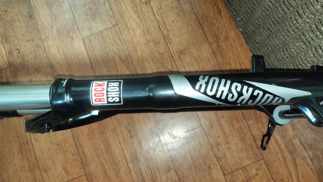 【月末セール】 ROCKSHOX Recon 27.5 boost 130mm