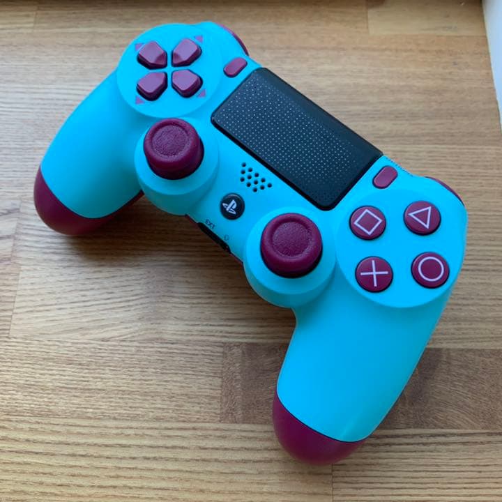 Ps4 ワイヤレスコントローラー　デュアルショック4 純正　【超美品】