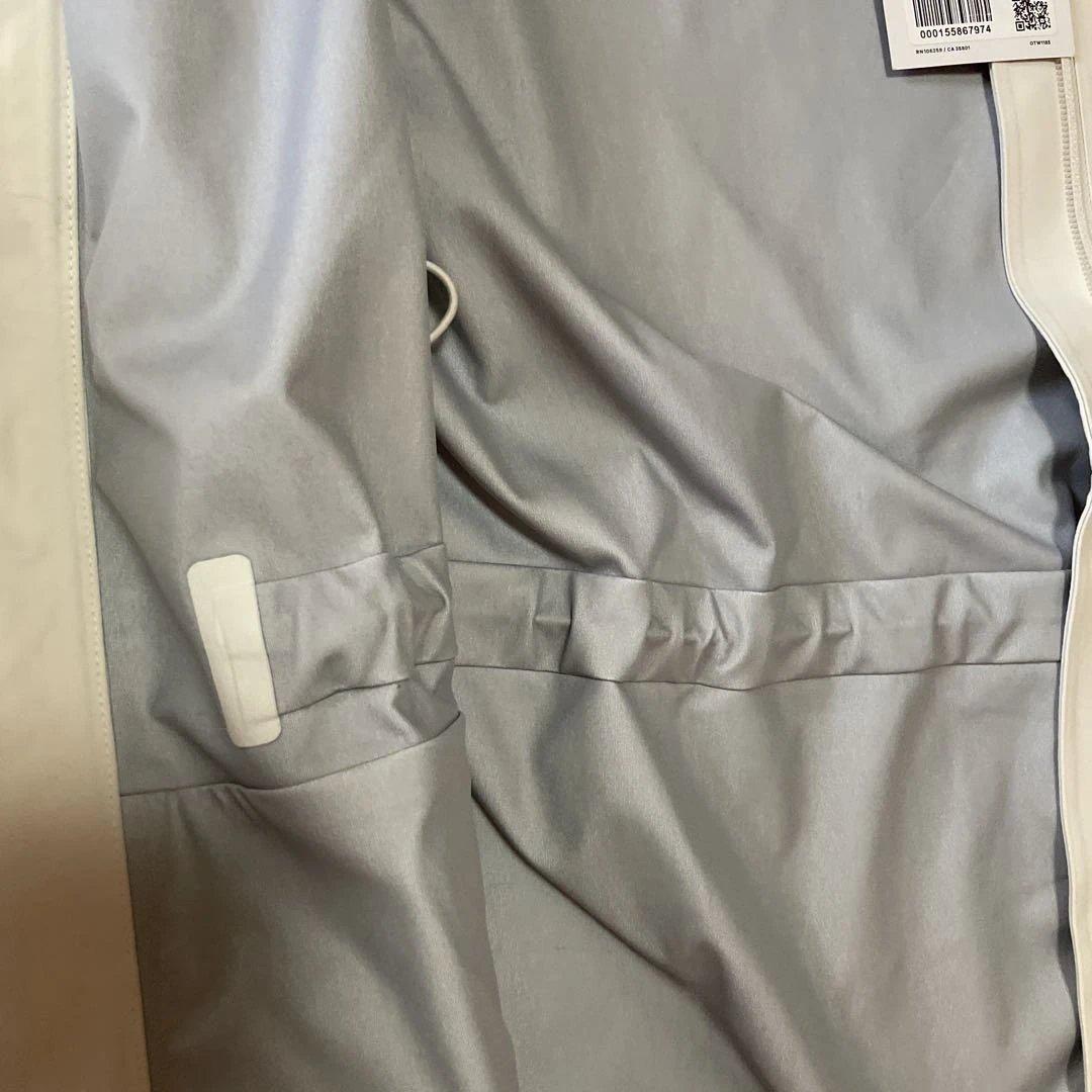 Lululemon 防水レインジャケットパ➖カーライトアイボリー色XS 未使用