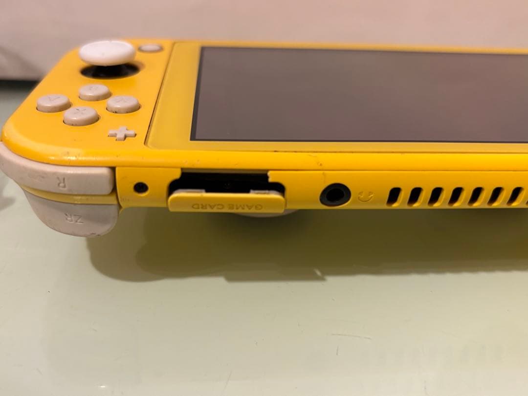 Nintendo Switch Lite イエロー（本体のみ）