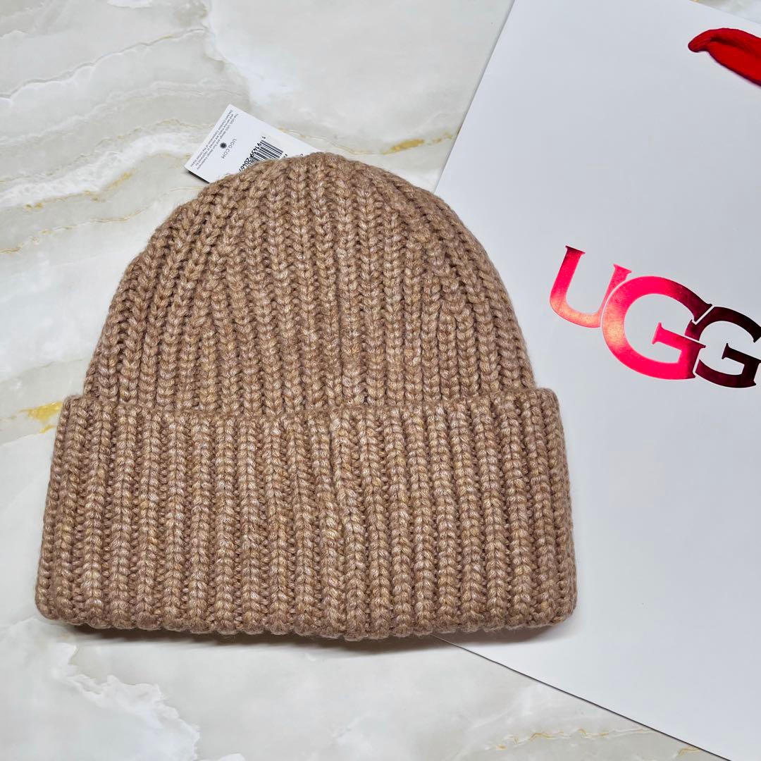 【新品未使用】UGG ニット帽 ビーニー　キャメル　02
