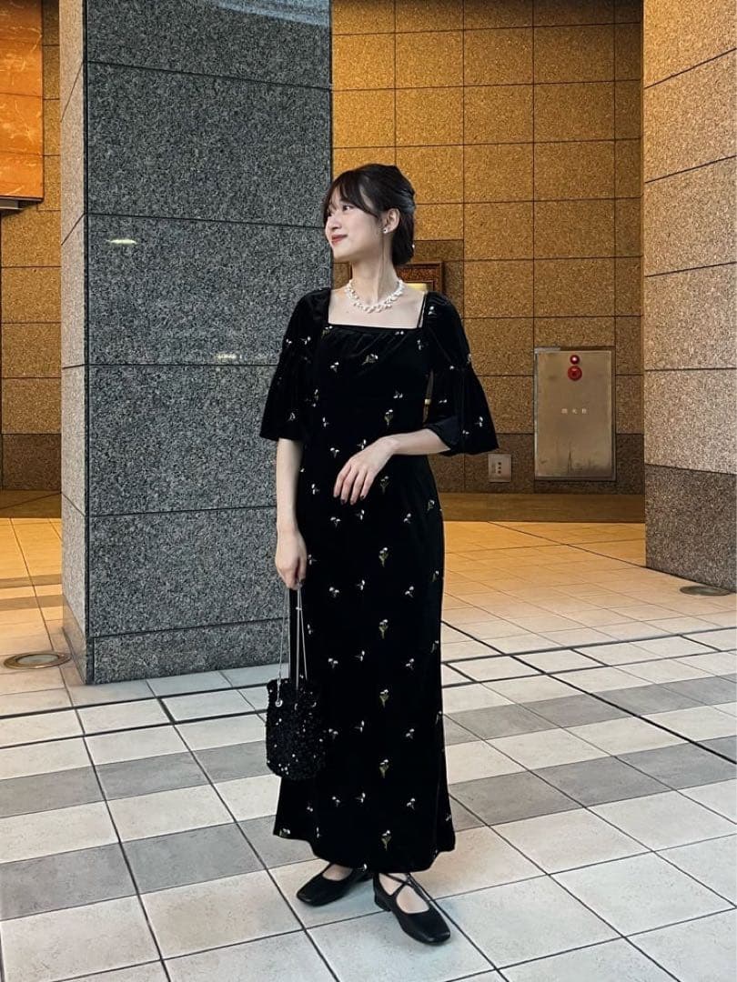 Kastane velour bell sleeve dress Oサイズ
