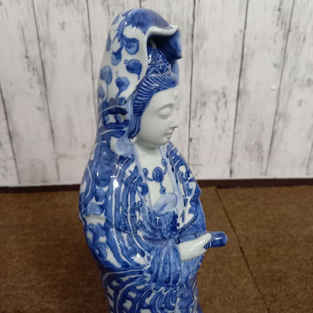 観音菩薩立像　九谷焼　染付　高さ35cm
