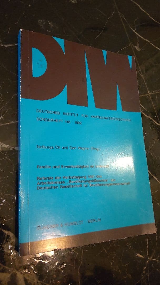 ドイツ語　Familie und Erwerbstätigkeit　家族と雇用