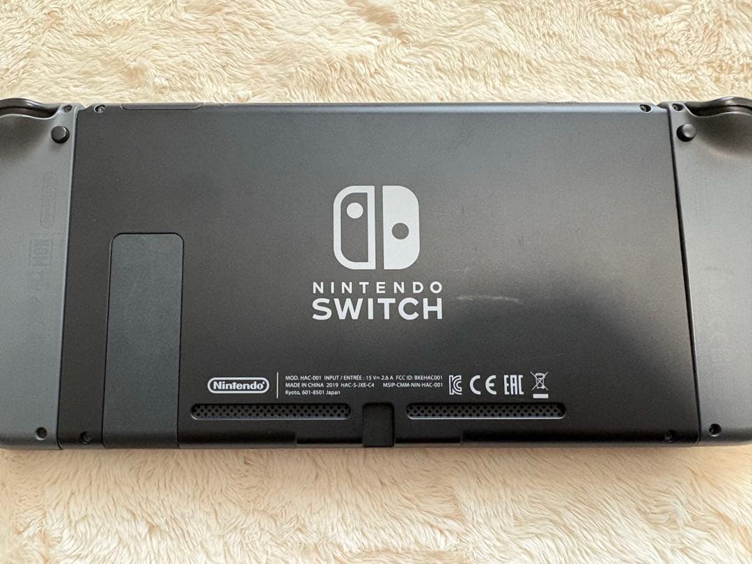 【美品】Switch 本体セット（SD 64GB・Proコン・ケース付き）