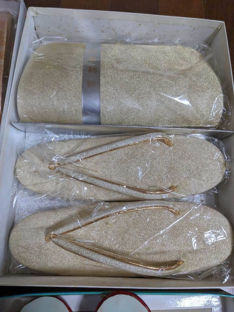 金色 花柄 和装用バッグと草履セット