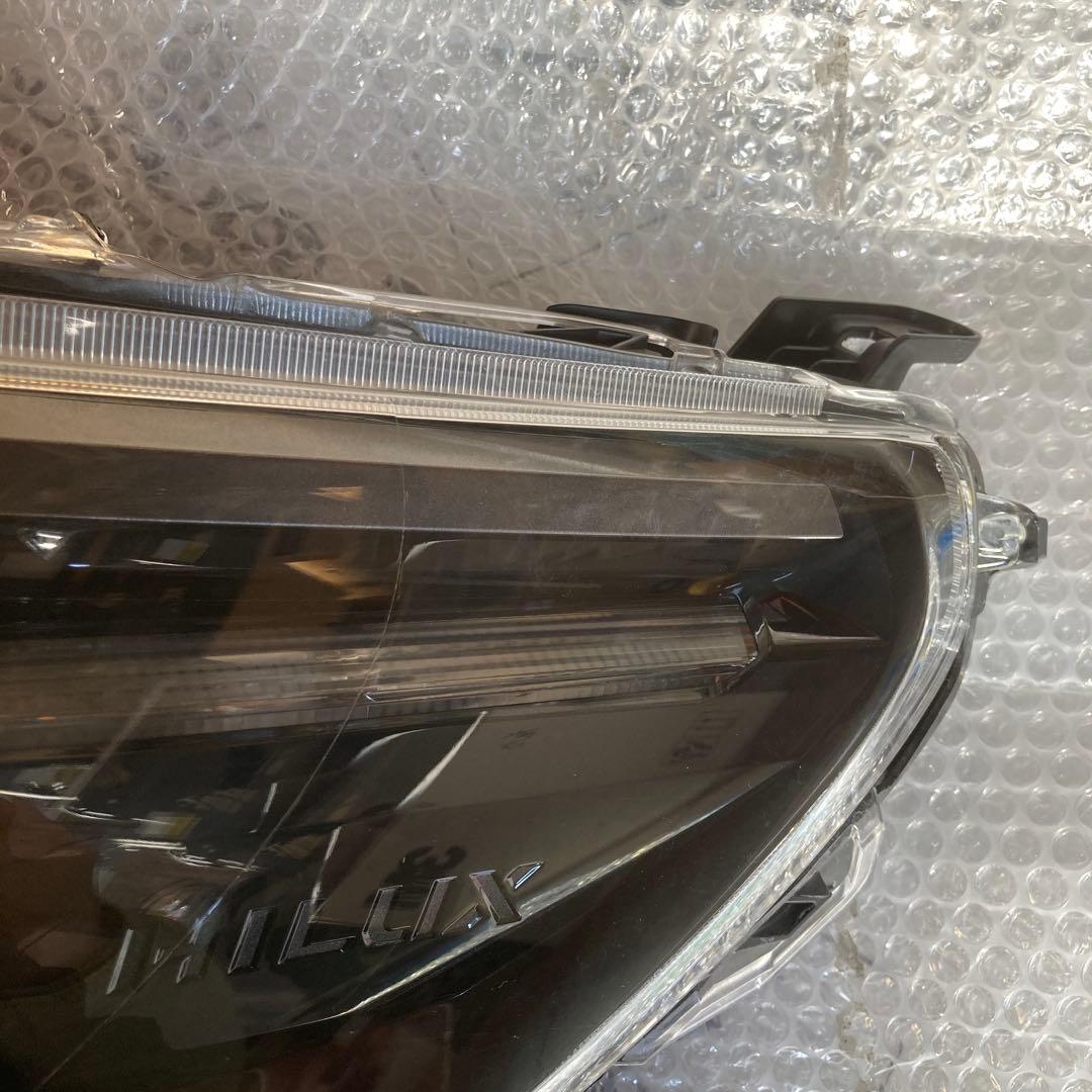 GUN125 ハイラックス 左 ヘッドライト