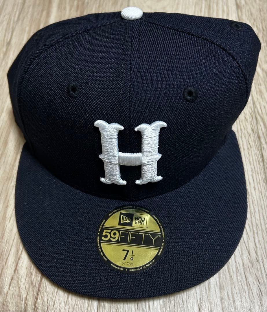 未使用 広島カープNew Era ネイビーキャップ 7 1/4