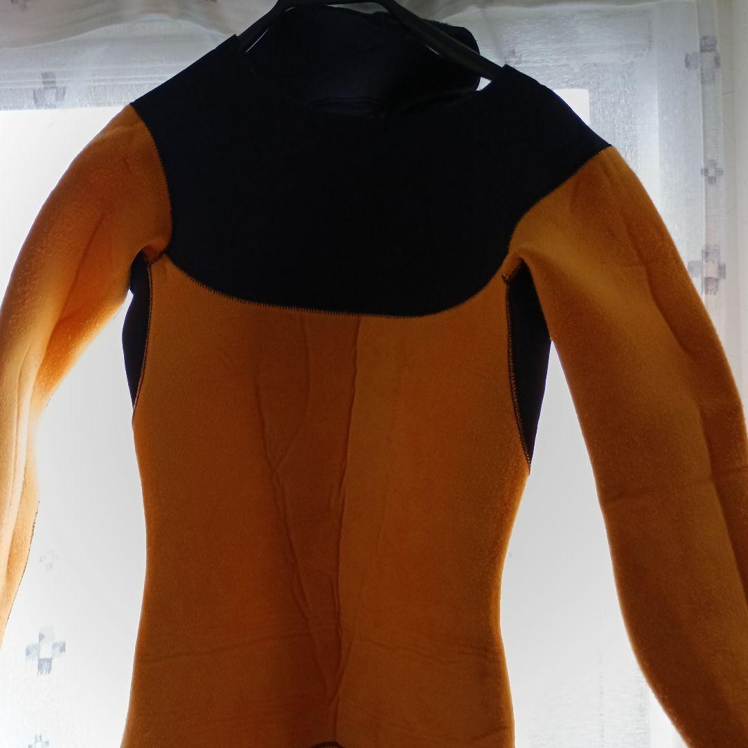 ウェットスーツ、セミドライ 地模様カモ柄、5㎜3㎜ M