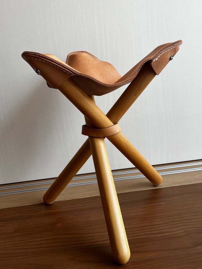 ヌメ革の折り畳み椅子 ROMO ロモ　sansa chair サンサチェアー