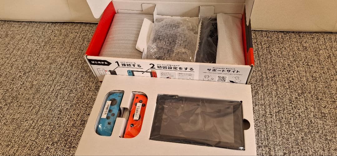 【美品】付属品完備　Nintendo Switch ネオンブルー/ネオンレッド