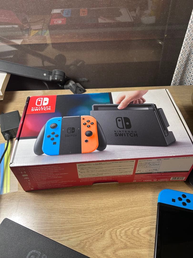 Nintendo Switch 本体　箱付き　付属品付き