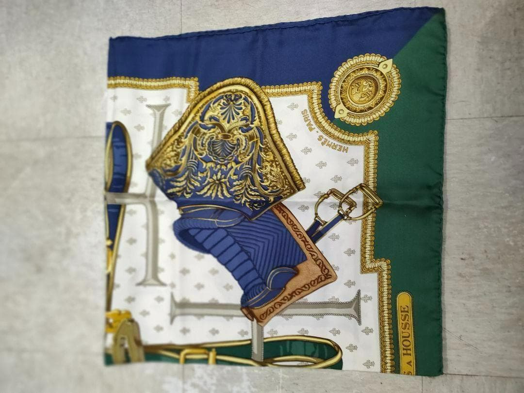 SELLES A HOUSSE カバーへの腰かけ カレ90　エルメス　シルク