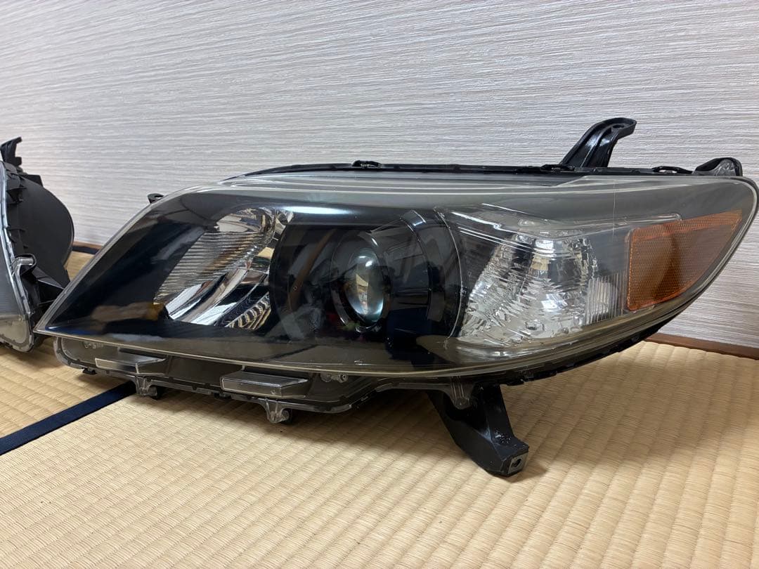 30 シエナ 35 純正ヘッドライト インナーブラック 前期 DRL 日本道路用