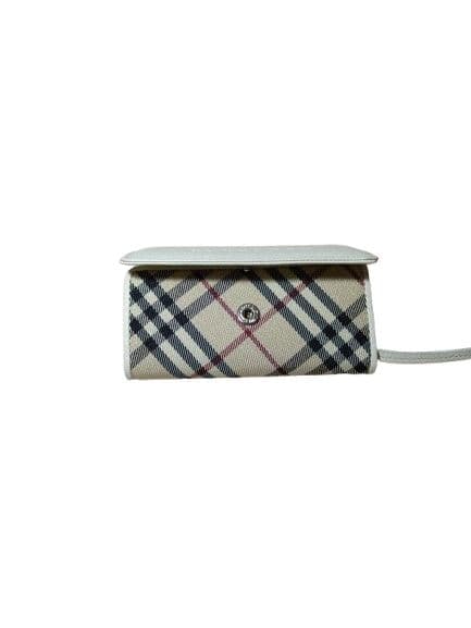 【新品未使用】BURBERRY バーバリー キーケース ノバチェック 4連 白