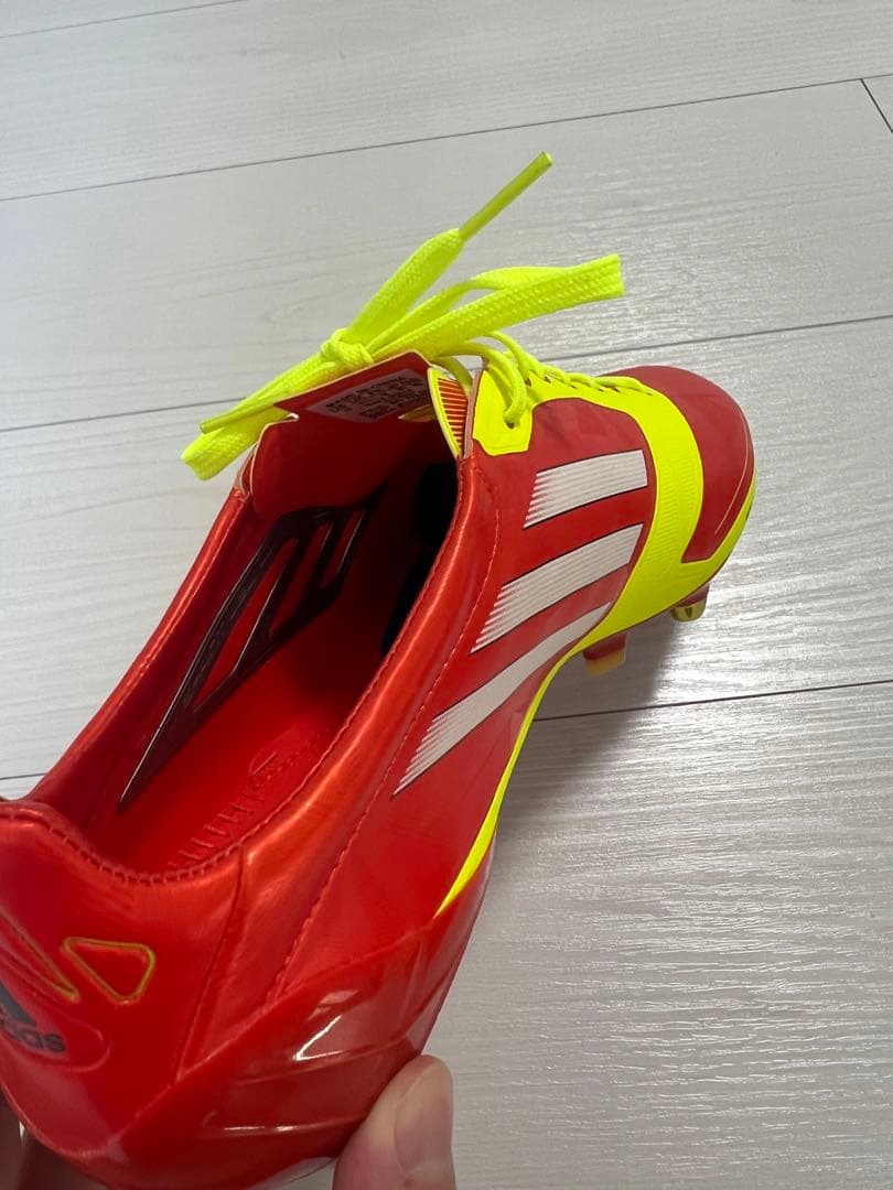 超希少 adizero f50 sg タグ付き 27.0