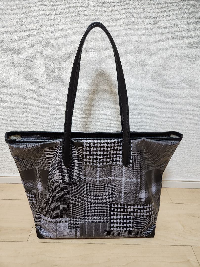 良品　TAKEO KIKUCHI　パッチワークプリントPVCトートバッグ