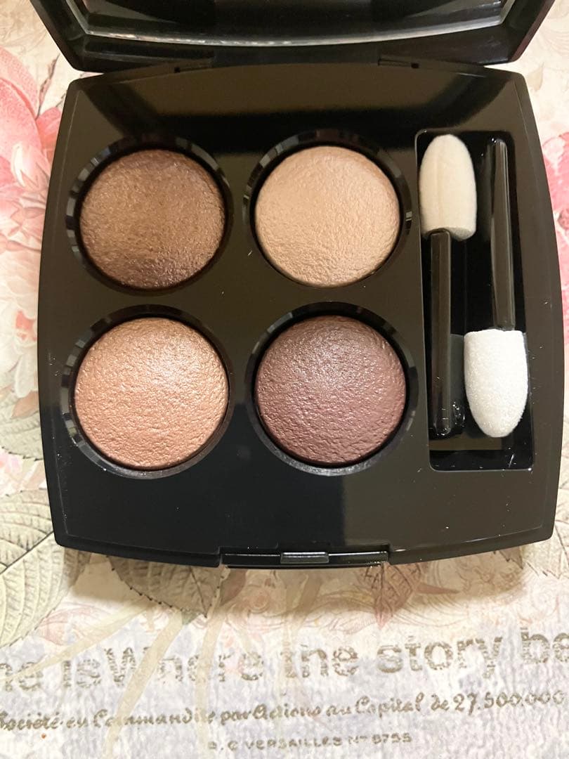 CHANEL レキャトルオンブル　226
