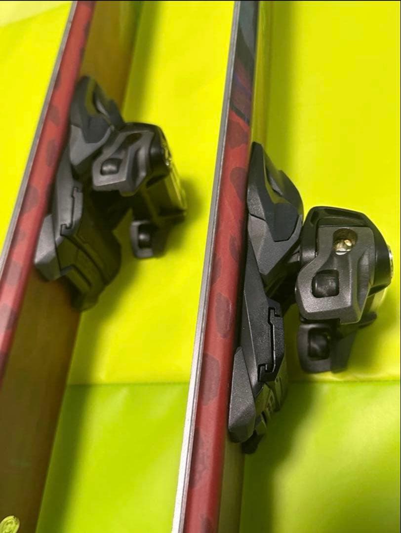 スキー Volkl BASH 81 Skis with Bindings TwinTip