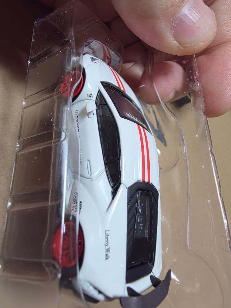 MINI GT LB★WORKS Lamborghini Huracán 148