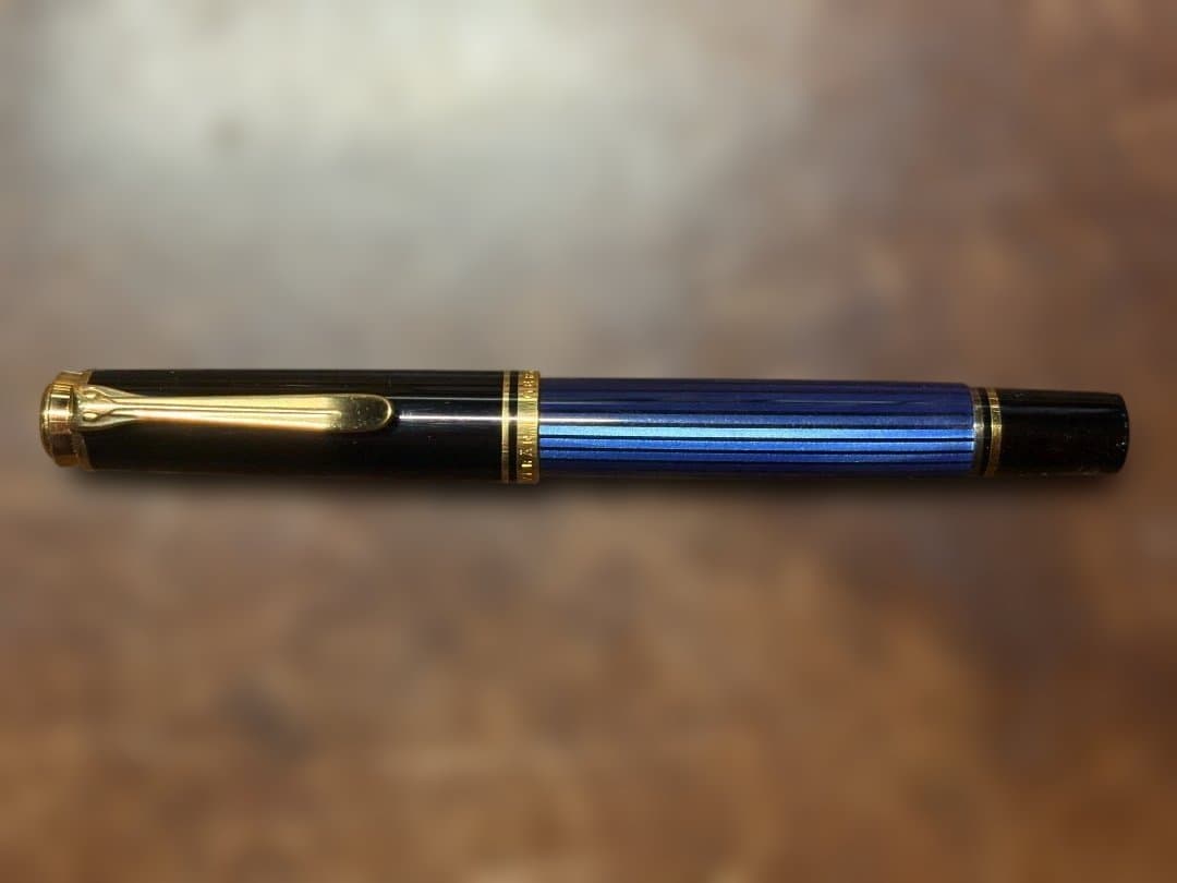 よ*お様 Pelikan スーベレーン M400 万年筆 EF ブルーストライプ
