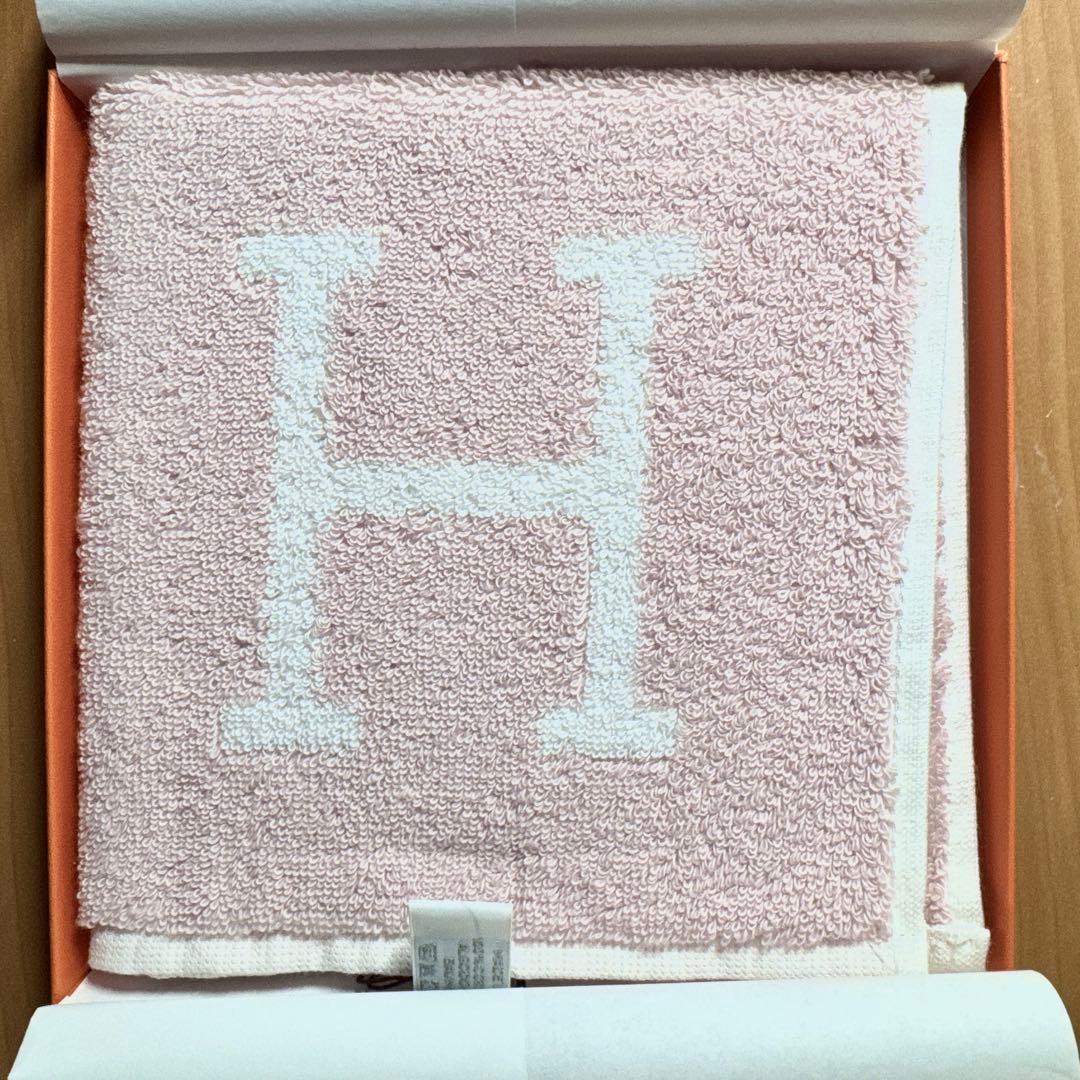 未使用 HERMES エルメス カレタオル アヴァロン ピンク箱 手提げ袋付き