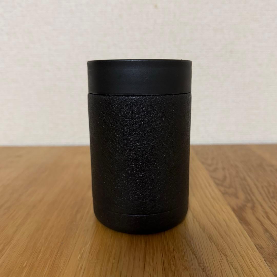 SomAbito × old moutain BlackChip 缶クーラー