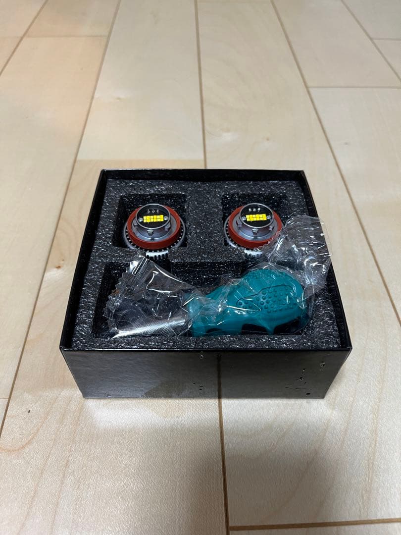 RAV4用　LEDフォグランプ　（2色切替）
