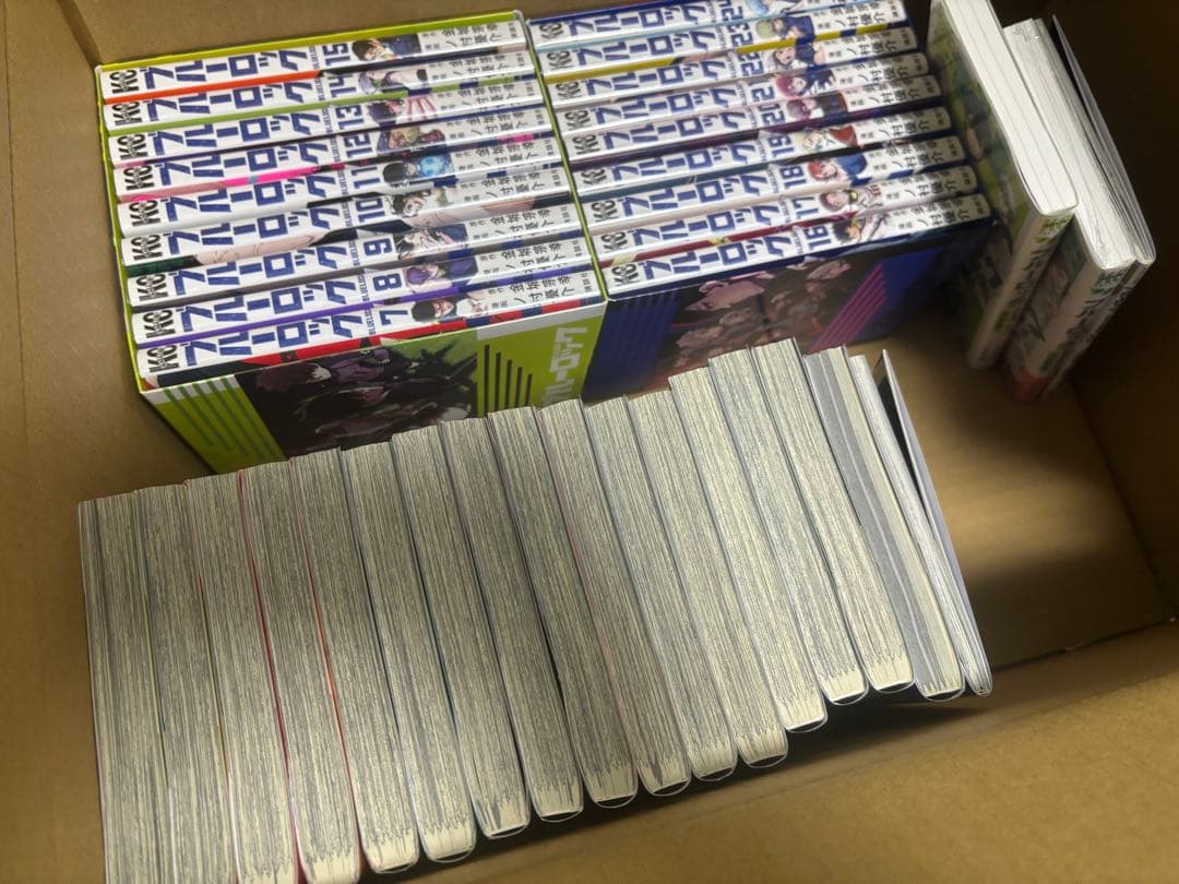 ブルーロック　漫画 まとめ売り 1〜29巻 収納BOX付き