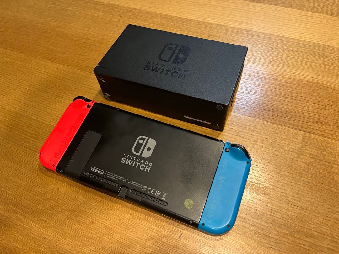 Nintendo Switch ネオンブルー・レッド 本体　画面難あり