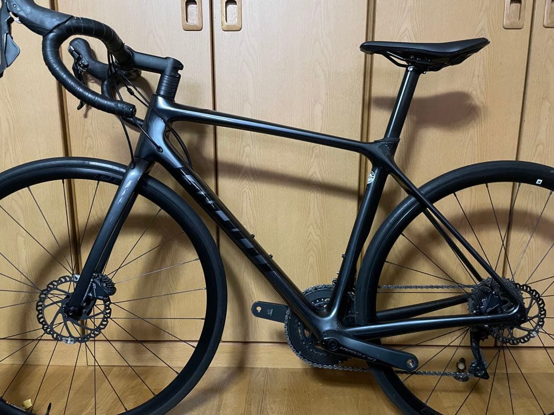 自転車本体 GIANT TCR ADVANCED1 DISC KOM