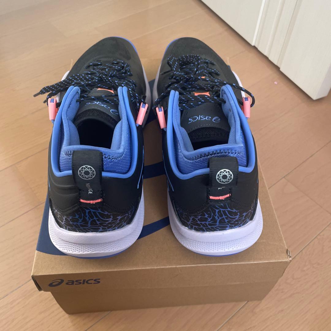 シューズ(男性用) NOVA SURGE LOW 2