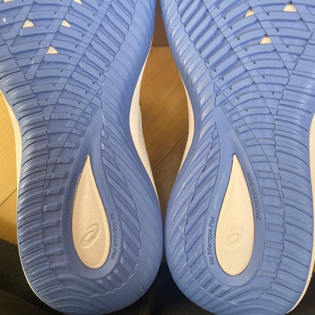 シューズ(男性用) NOVA SURGE LOW 2