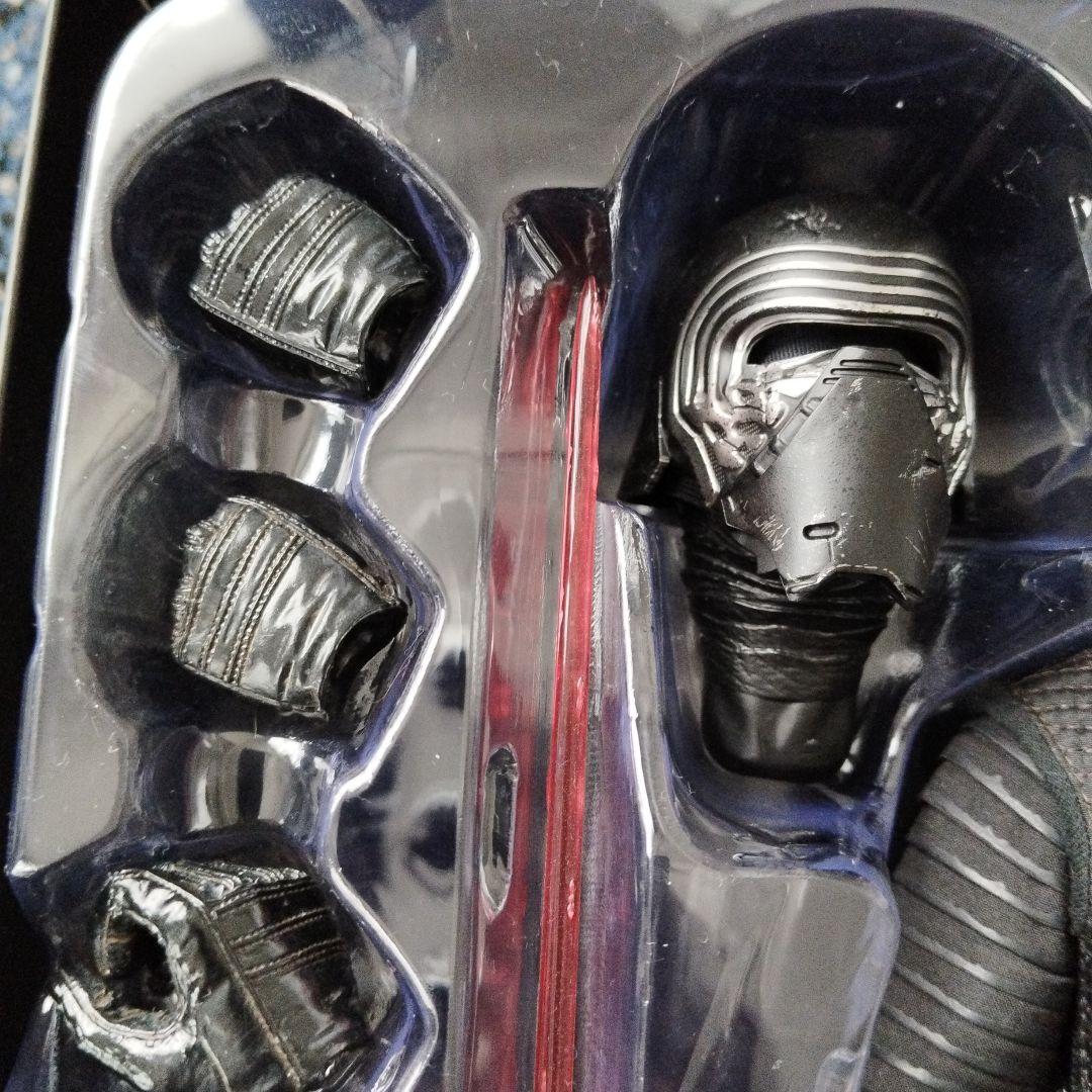 ホットトイズ STAR WARS Kylo Ren
