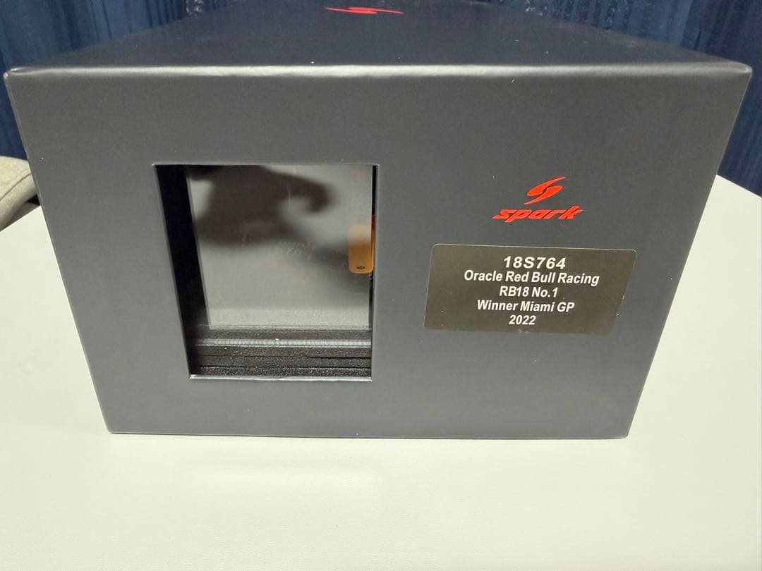 F1 マックス・フェルスタッペン 選手 2022 マイアミGP 1/18 モデル