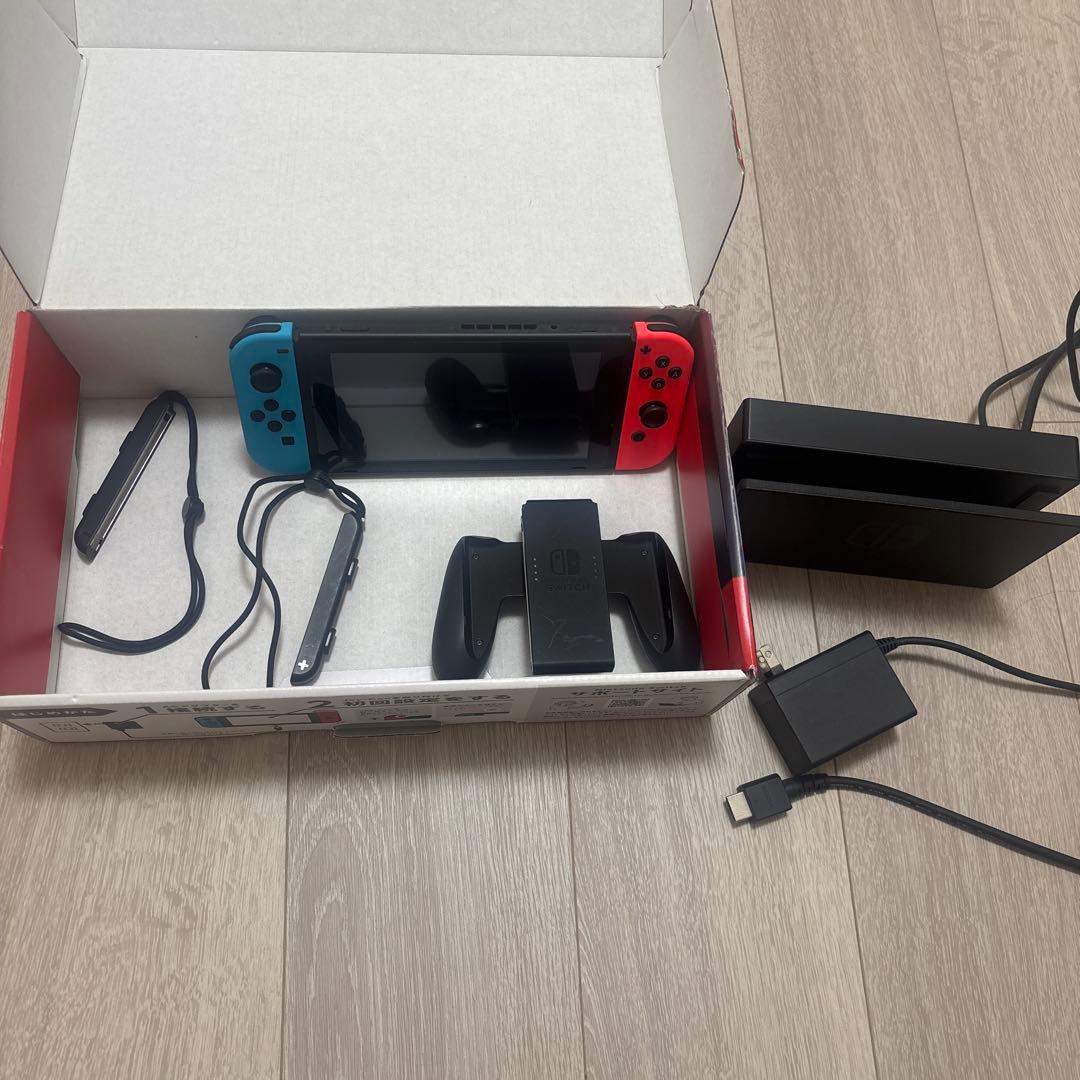 Nintendo Switch 本体 ブラック　外箱付属品完備　スイッチ