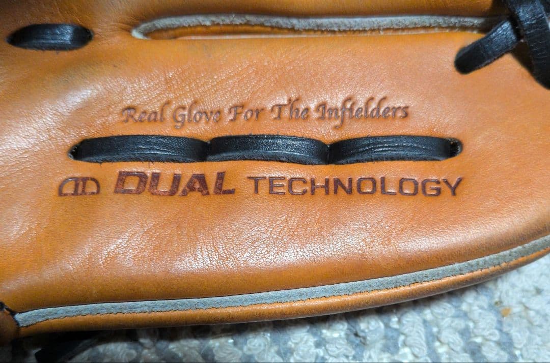 Wilson staff Dual D6 硬式内野用グローブ（HWED6H）