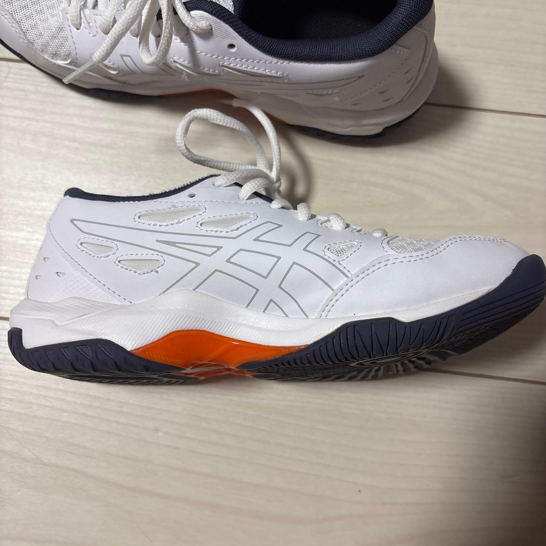 22.5cm ✴︎ ASICS バレーボールシューズ ホワイト/ネイビー